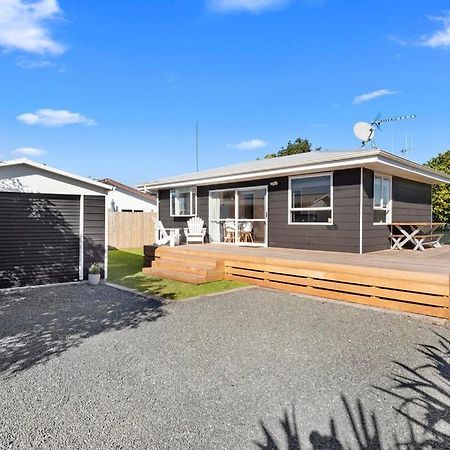 The Black Bach - Mt Maunganui Holiday Home Mount Maunganui Dış mekan fotoğraf