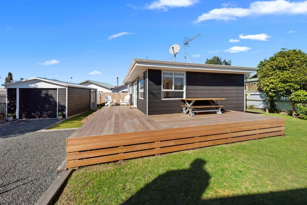 The Black Bach - Mt Maunganui Holiday Home Mount Maunganui Dış mekan fotoğraf